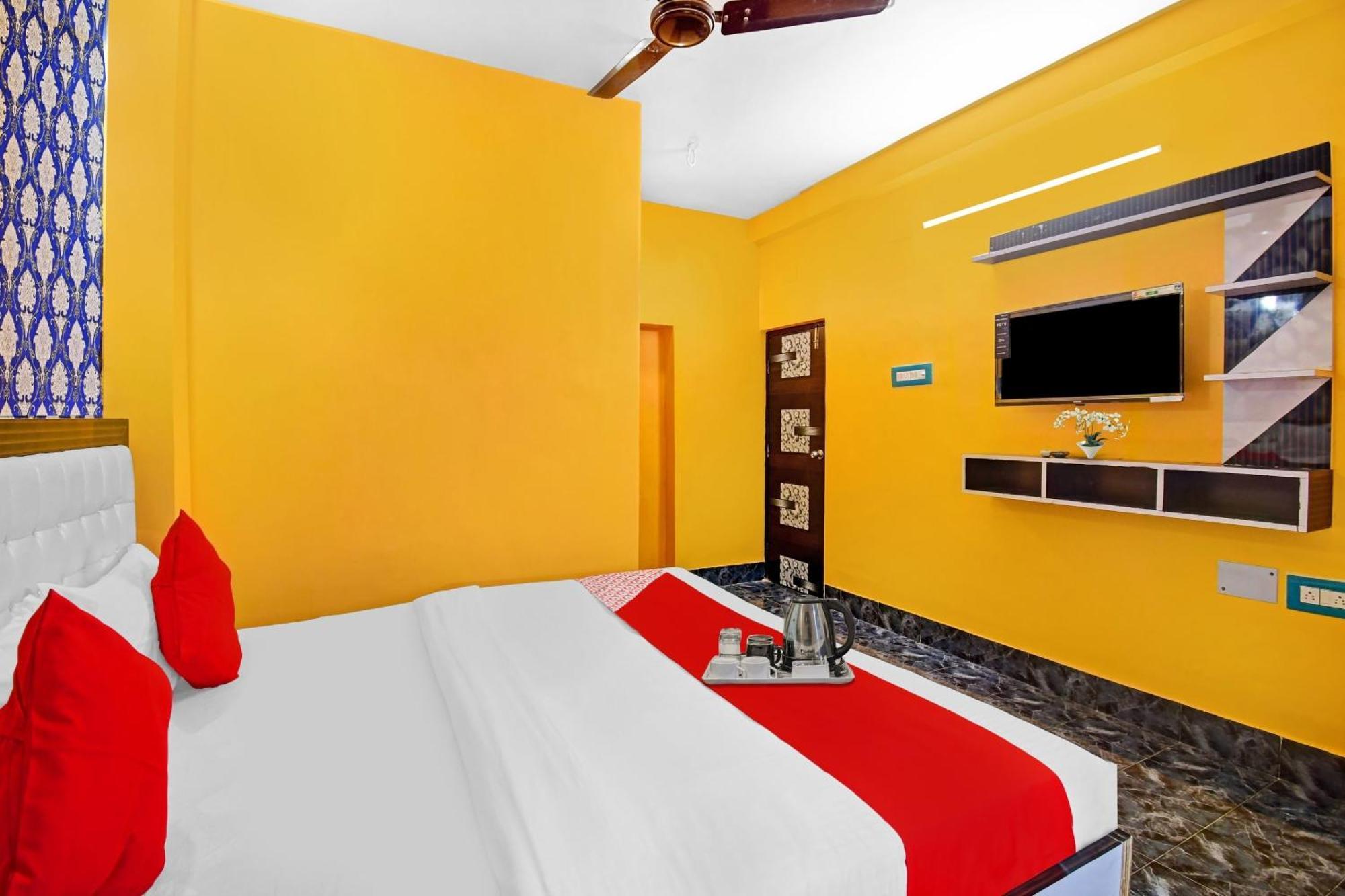 OYO 92262 Ankan Regency Kolkata Bagian luar foto